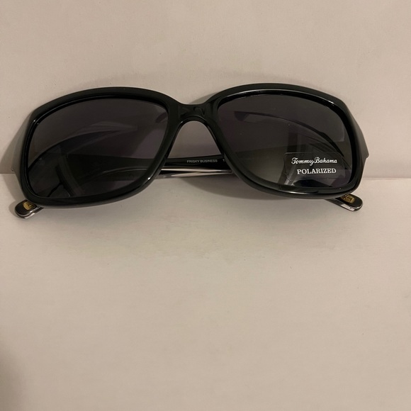 Tommy Bahama Sunglasses TB7029 black frame new - Picture 3 of 5